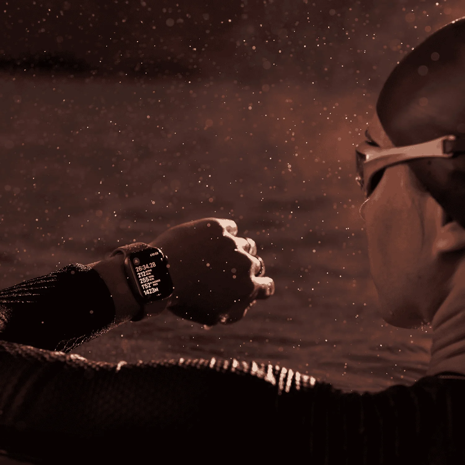 Apple Watch Series 9 GPS 45mm Midnight Aluminium Case with Midnight Sport Band - S/M - Image 3